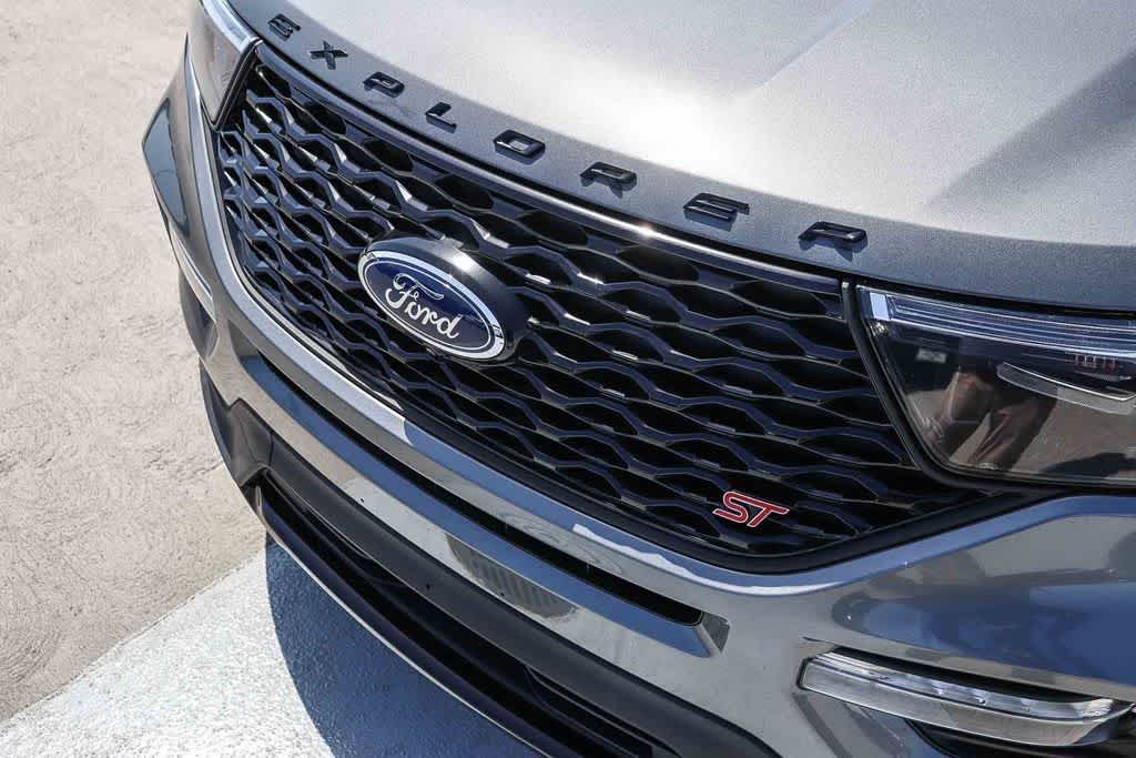Thumbnail: 2023 Ford Explorer - 8