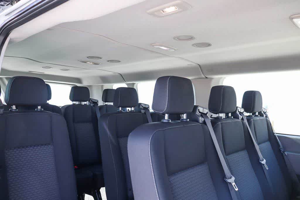 Thumbnail: 2023 Ford Econoline - 20