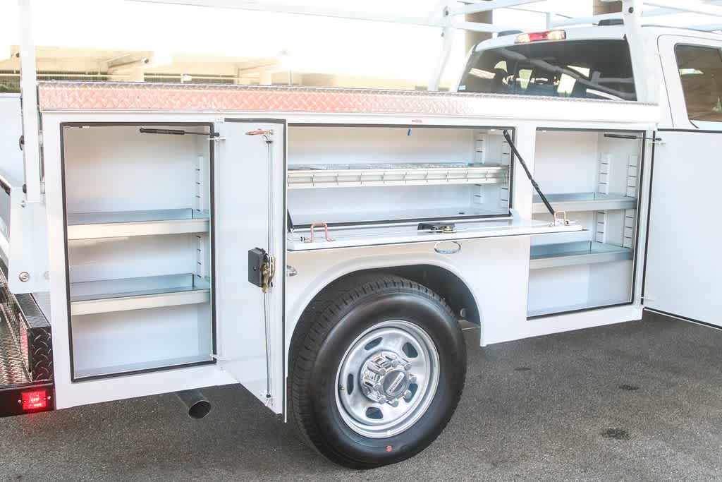 Thumbnail: 2025 Ford F-350 - 15