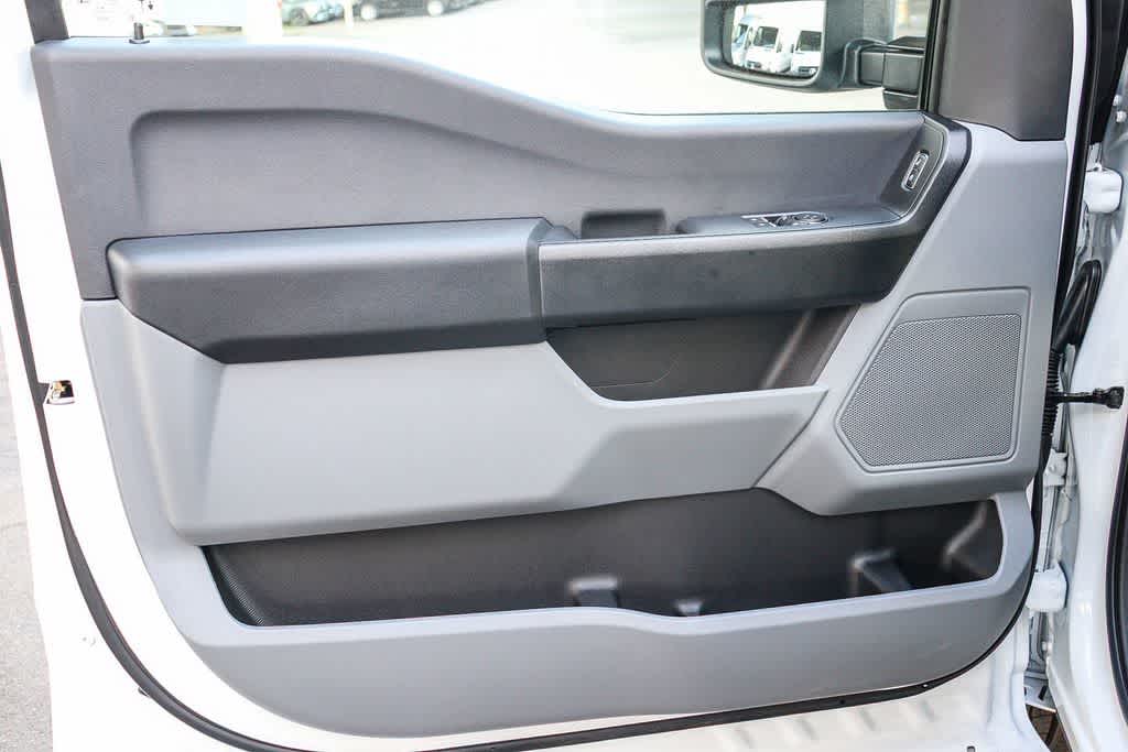 Thumbnail: 2026 Ford F-350 - 26