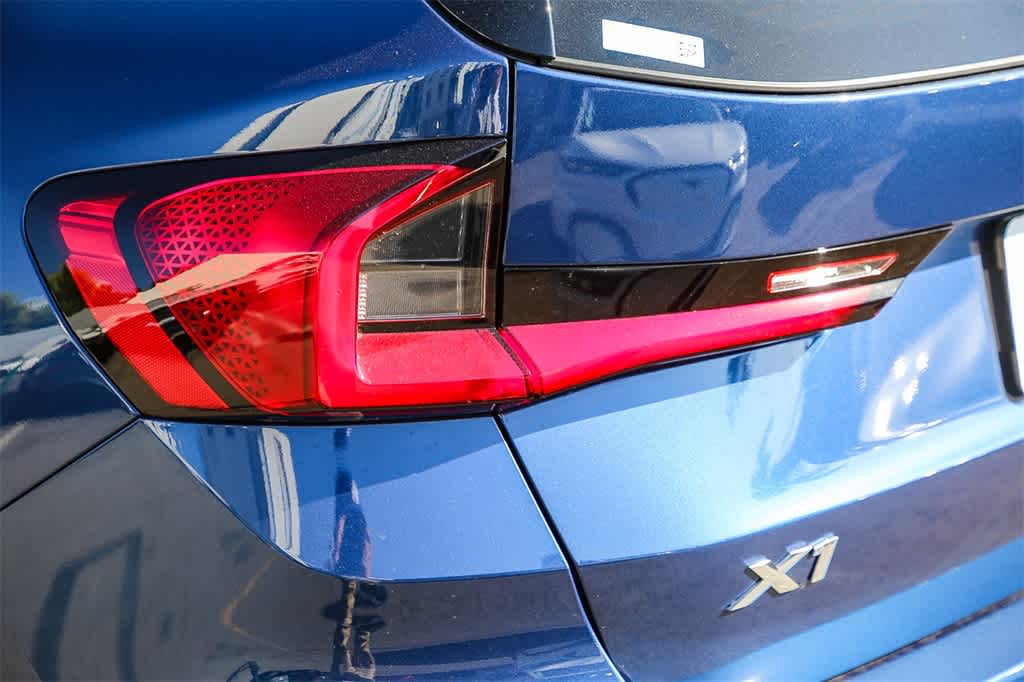 Thumbnail: 2024 BMW X1 - 8