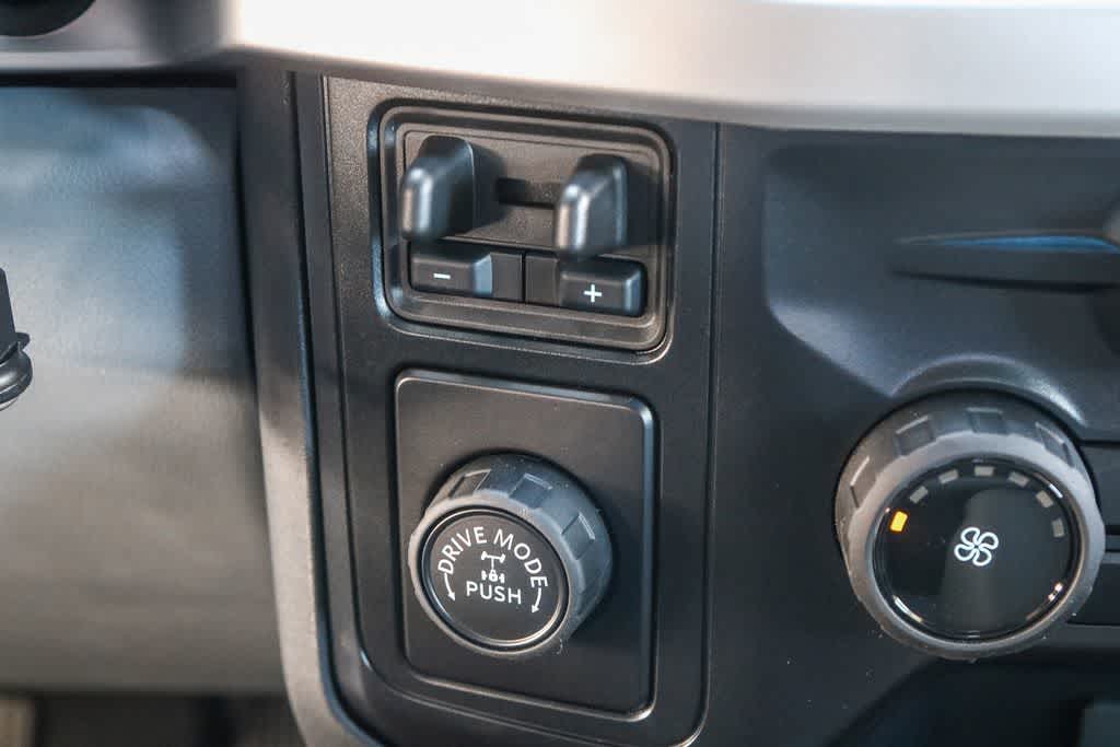 Thumbnail: 2025 Ford F-350 - 26