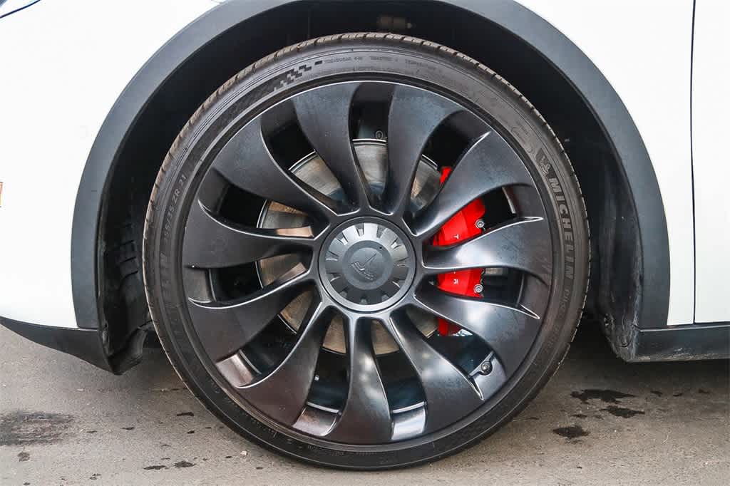 Thumbnail: 2022 Tesla Model Y - 11