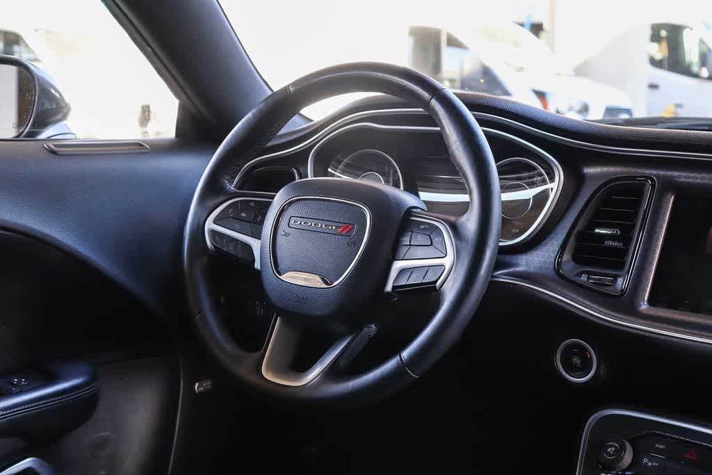 Thumbnail: 2015 Dodge Challenger - 16