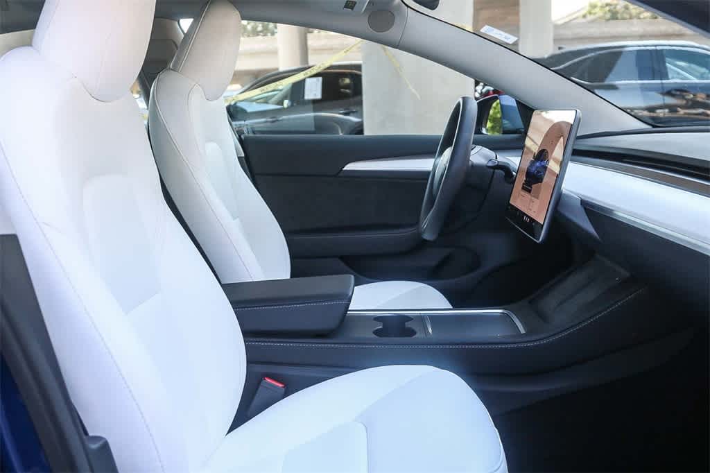 Thumbnail: 2023 Tesla Model 3 - 16