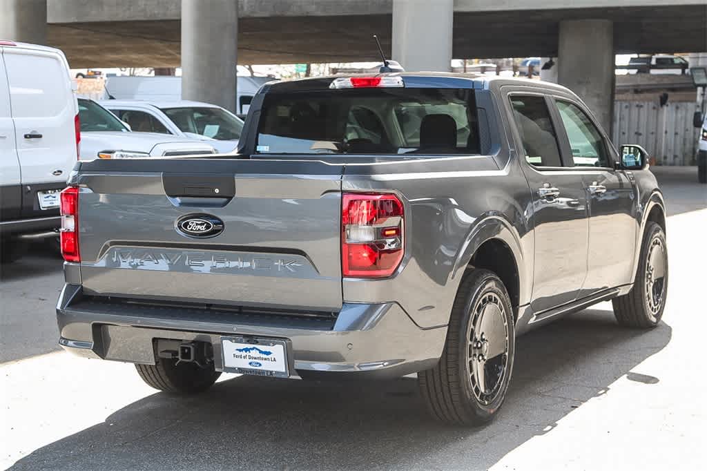 2025 Ford Maverick Lobo Standard