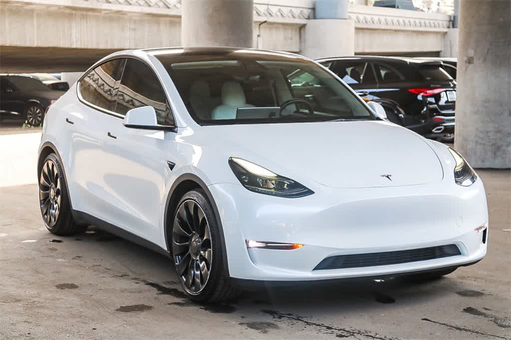 Thumbnail: 2022 Tesla Model Y - 3