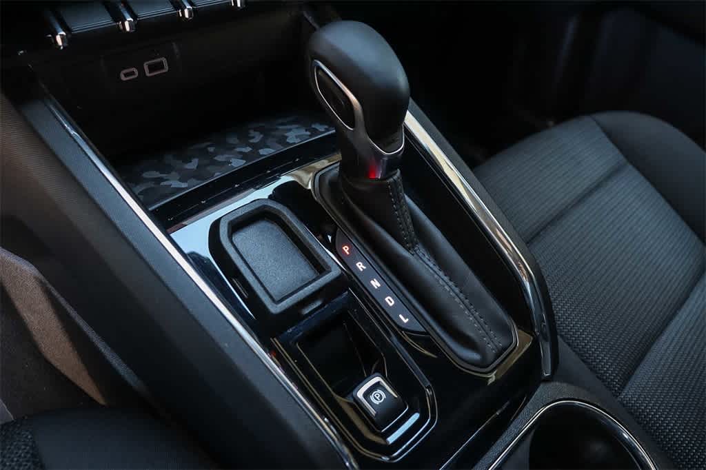 Thumbnail: 2025 GMC Canyon - 21