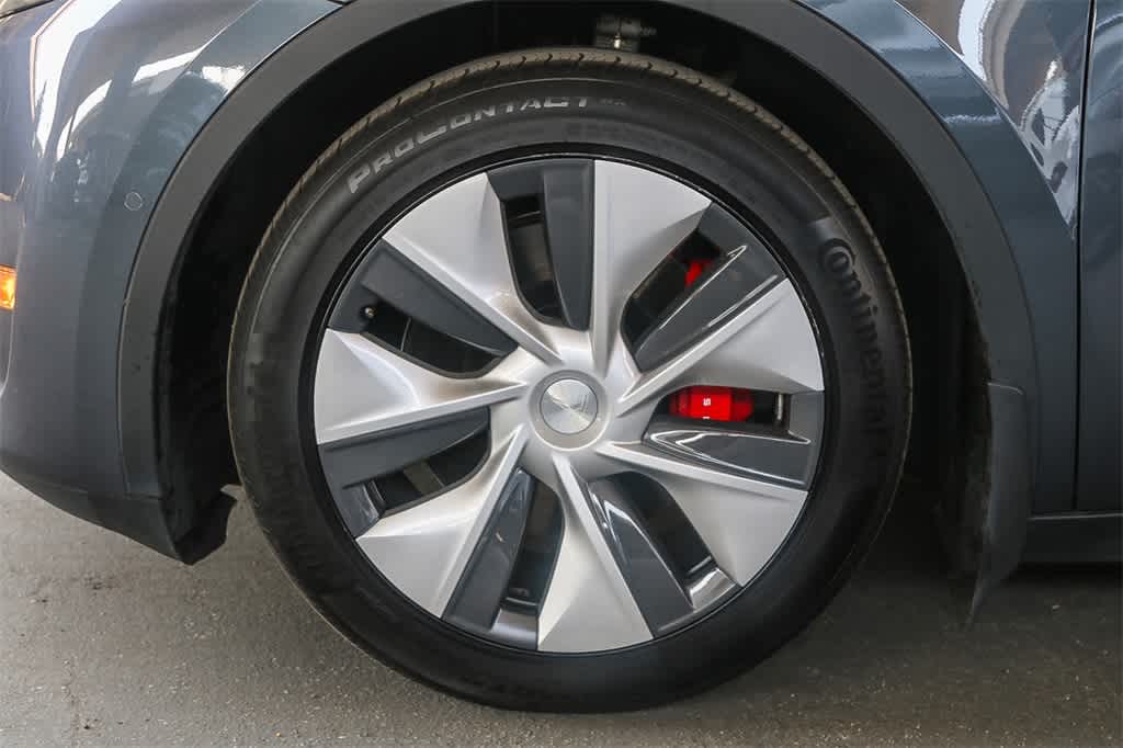 Thumbnail: 2022 Tesla Model Y - 10