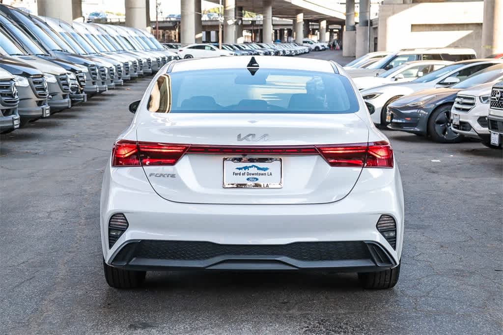 Thumbnail: 2023 Kia Forte - 7