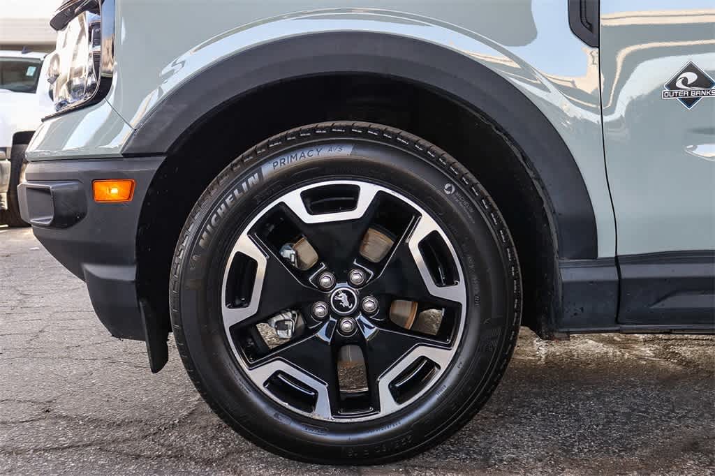 Thumbnail: 2023 Ford Bronco Sport - 11