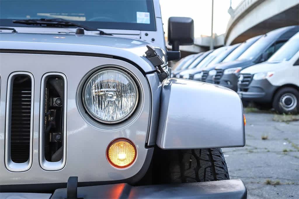 Thumbnail: 2016 Jeep Wrangler - 7