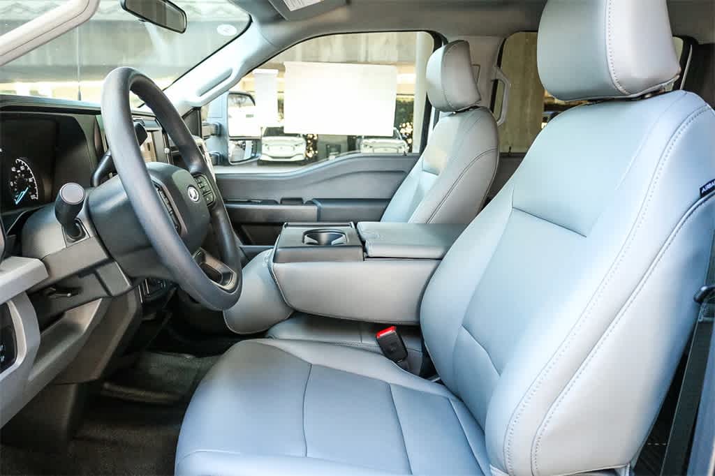 Thumbnail: 2026 Ford F-550 - 25