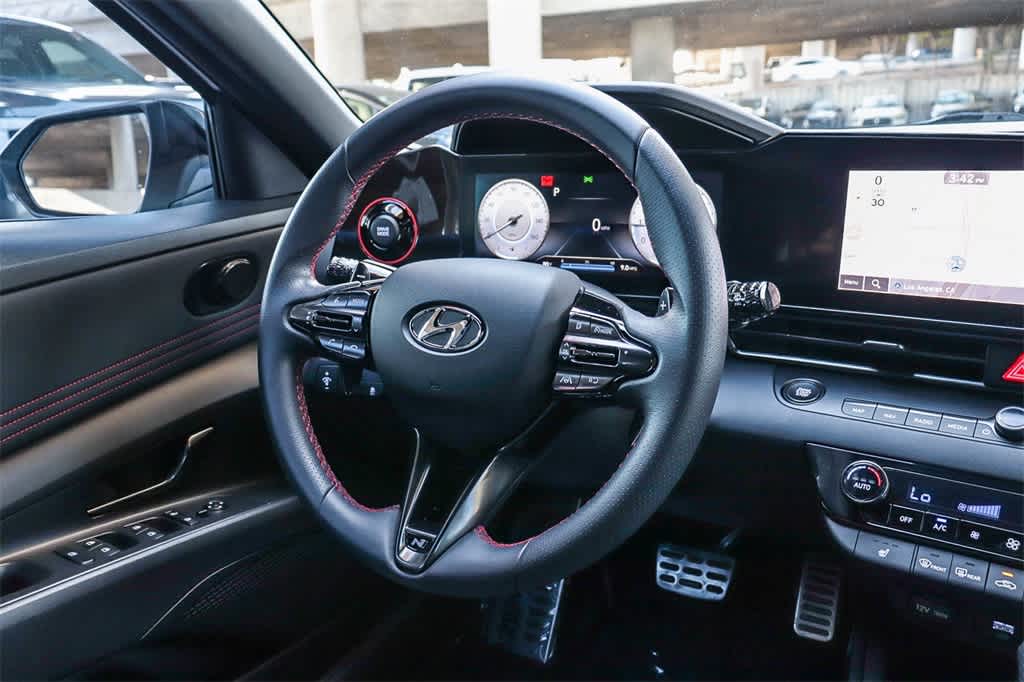 Thumbnail: 2023 Hyundai Elantra - 16