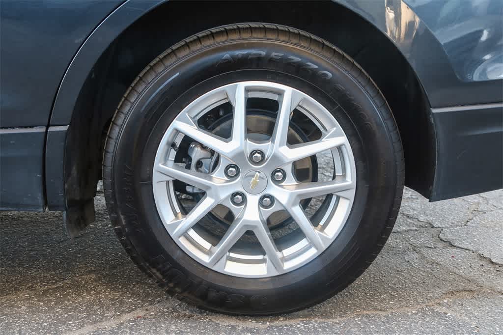 Thumbnail: 2022 Chevrolet Equinox - 10