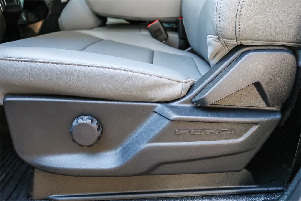 Thumbnail: 2026 Ford F-550 - 29