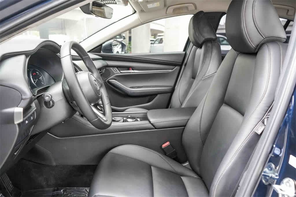 Thumbnail: 2025 Mazda Mazda3 - 17