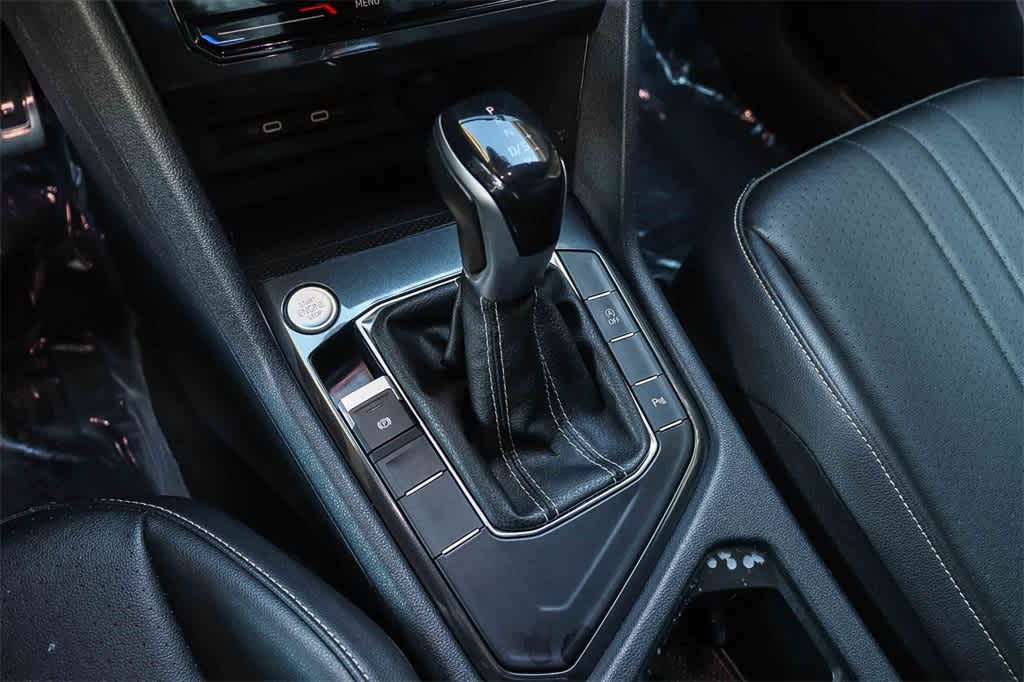 Thumbnail: 2022 Volkswagen Tiguan - 21