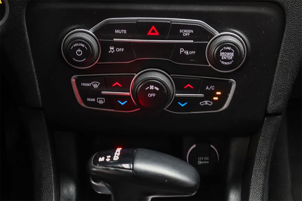 Thumbnail: 2023 Dodge Charger - 14