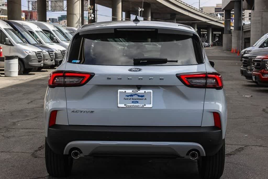 Thumbnail: 2024 Ford Escape - 5