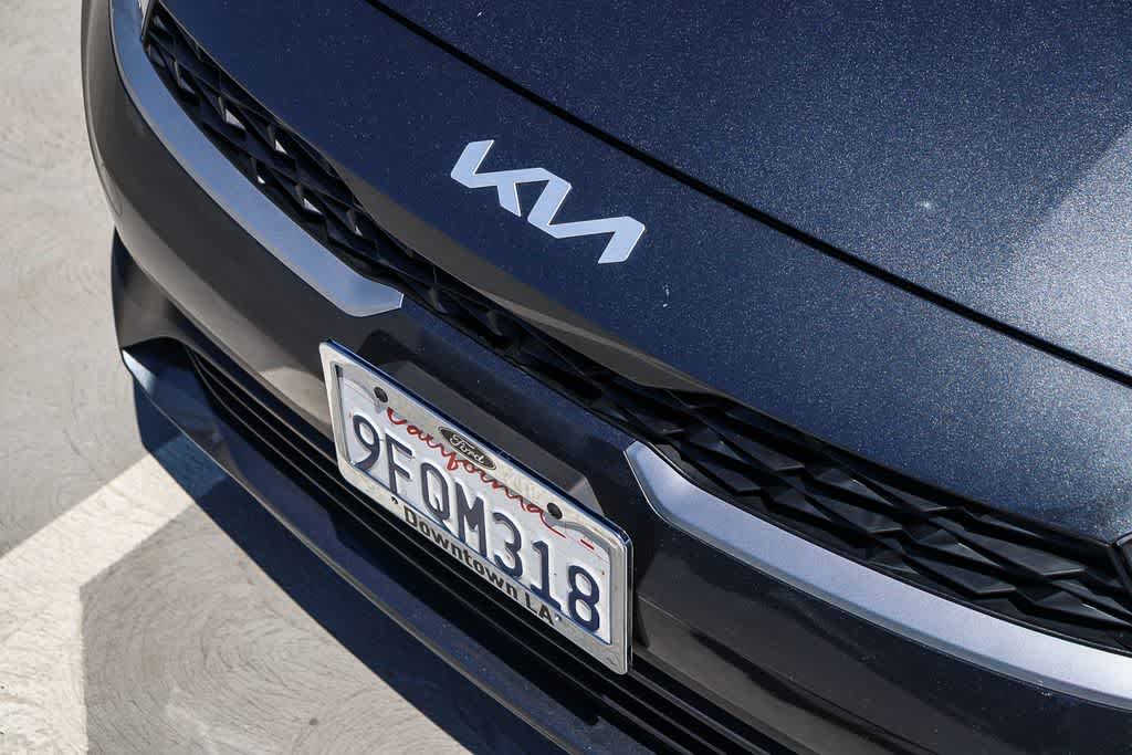 Thumbnail: 2023 Kia Forte - 7