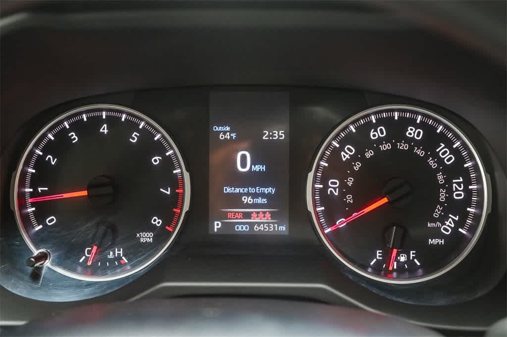 2021 Toyota RAV4 LE 22