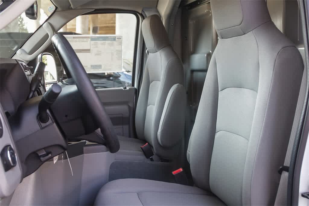 Thumbnail: 2026 Ford Econoline - 25