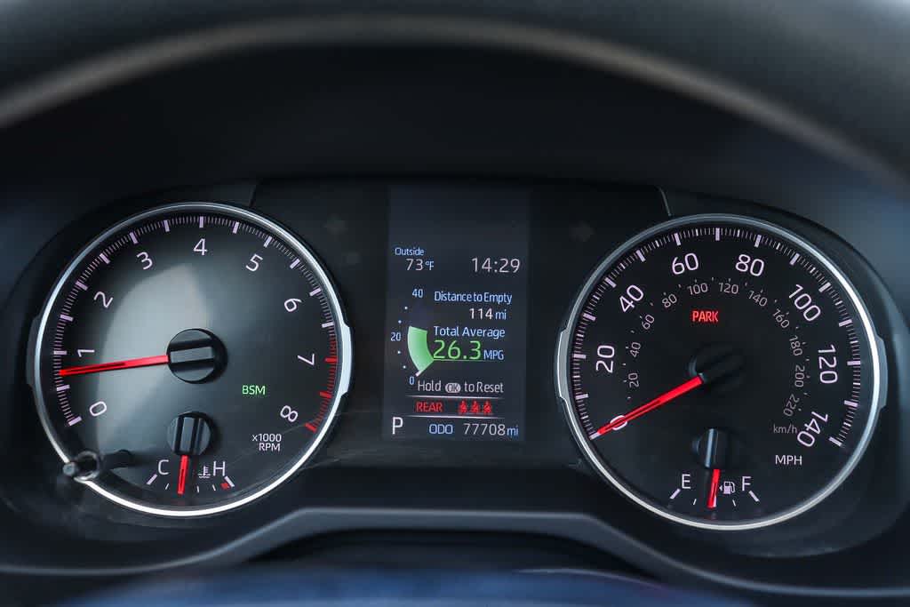 Thumbnail: 2021 Toyota RAV4 - 23