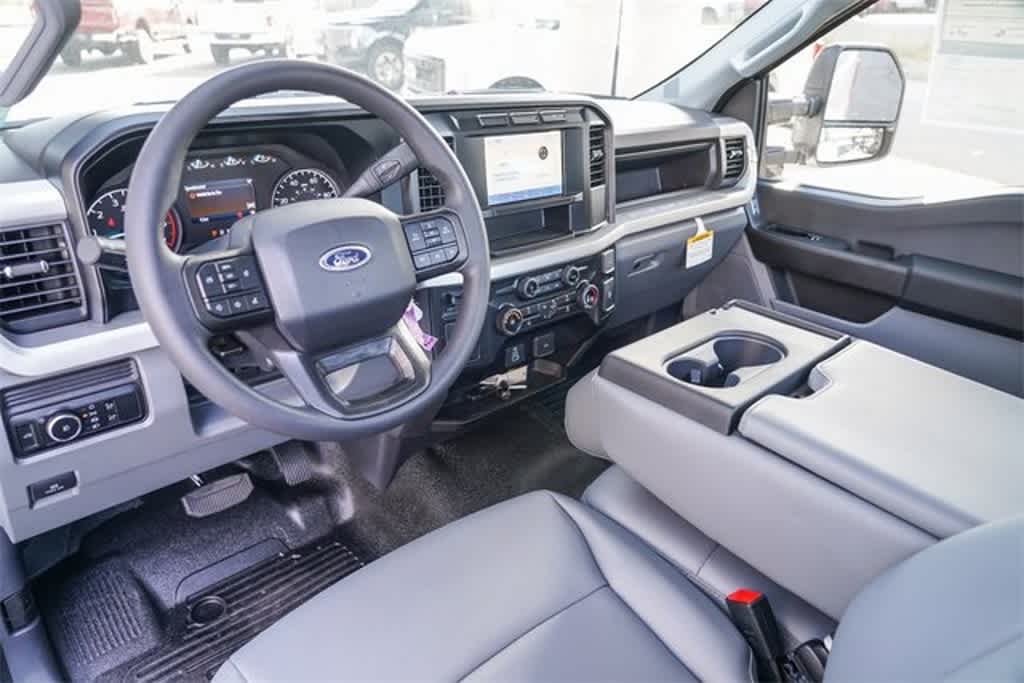 Thumbnail: 2024 Ford F-350 - 12