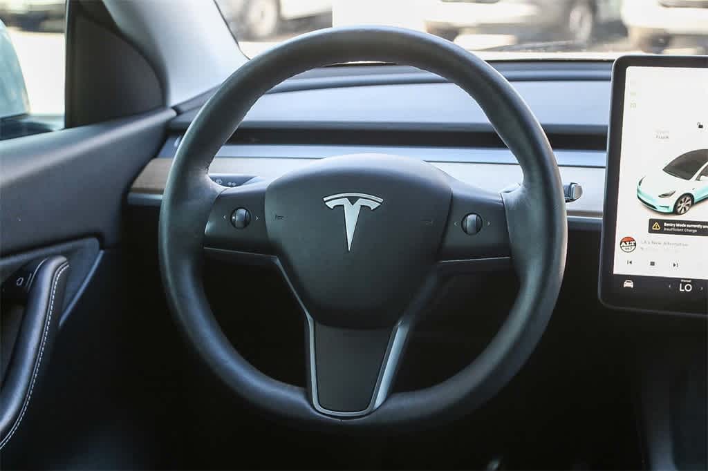 Thumbnail: 2021 Tesla Model Y - 15
