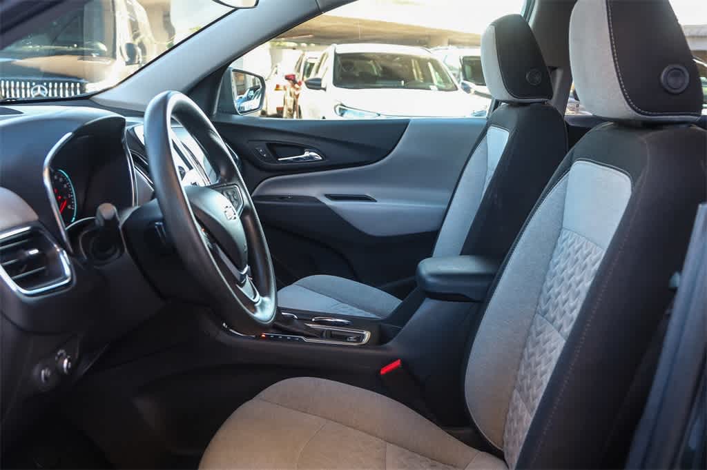 Thumbnail: 2022 Chevrolet Equinox - 18