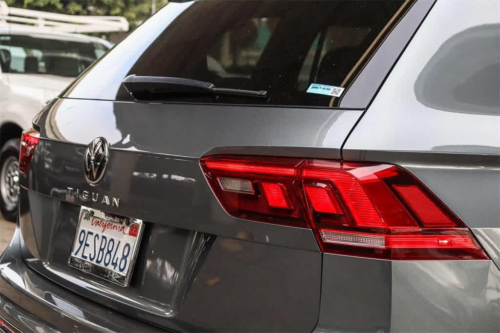 Thumbnail: 2023 Volkswagen Tiguan - 9