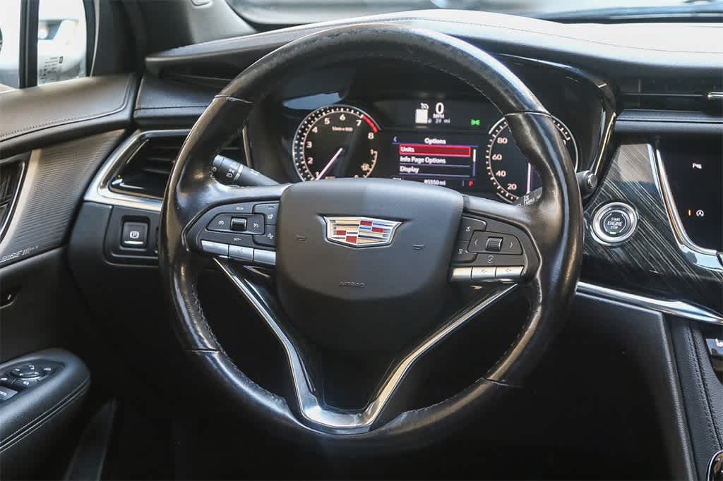 Thumbnail: 2022 Cadillac XT6 - 16