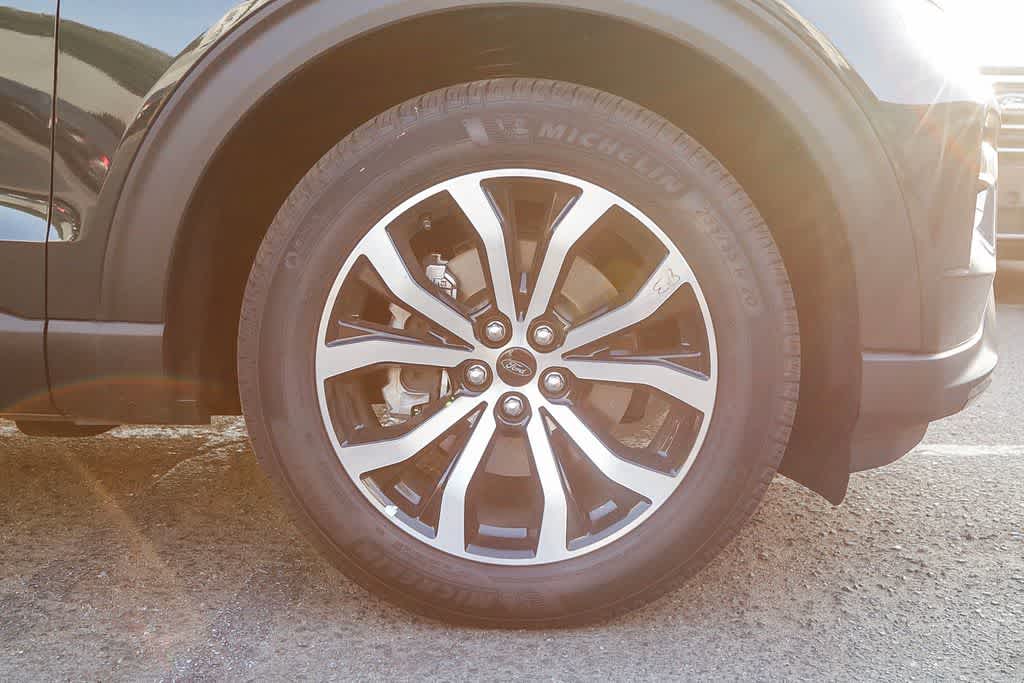 Thumbnail: 2023 Ford Explorer - 10