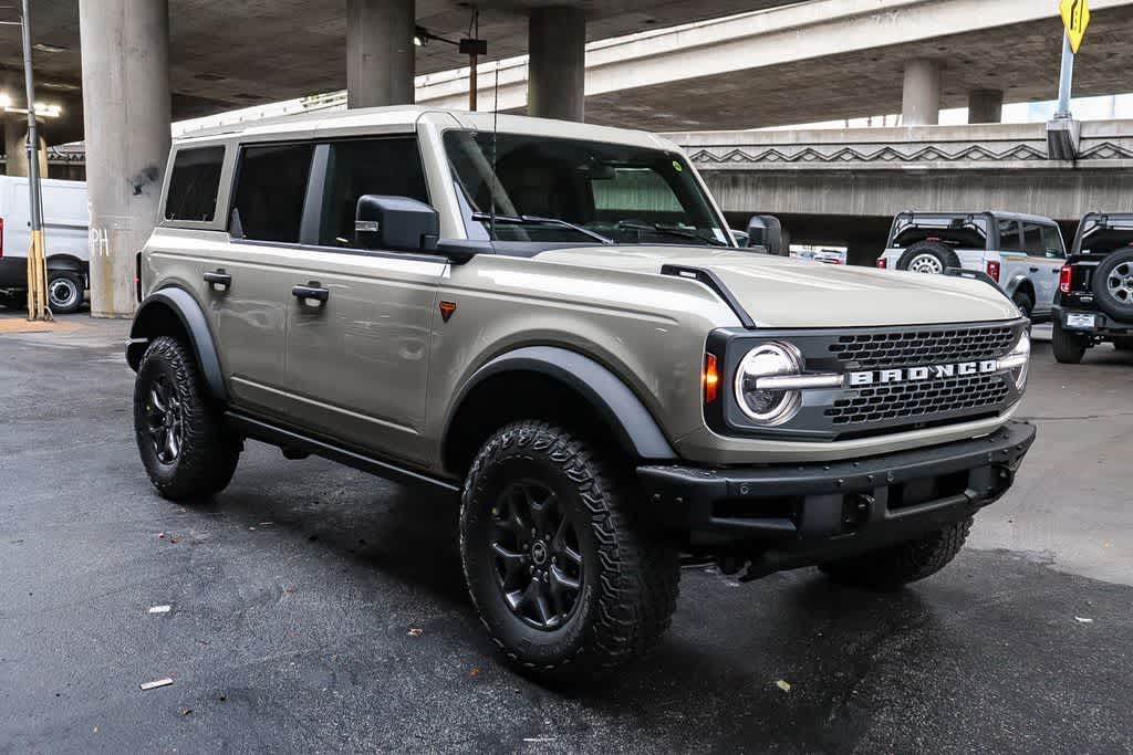 Thumbnail: 2025 Ford Bronco - 3