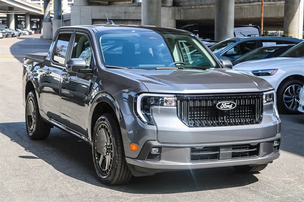 2025 Ford Maverick Lobo Standard