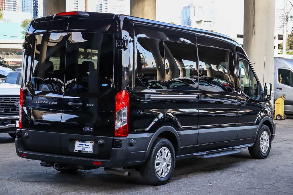 Thumbnail: 2024 Ford Econoline - 4