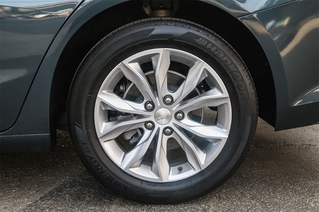 Thumbnail: 2020 Chevrolet Malibu - 10