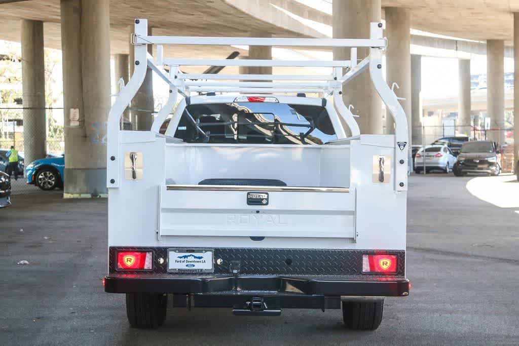 Thumbnail: 2025 Ford F-350 - 9