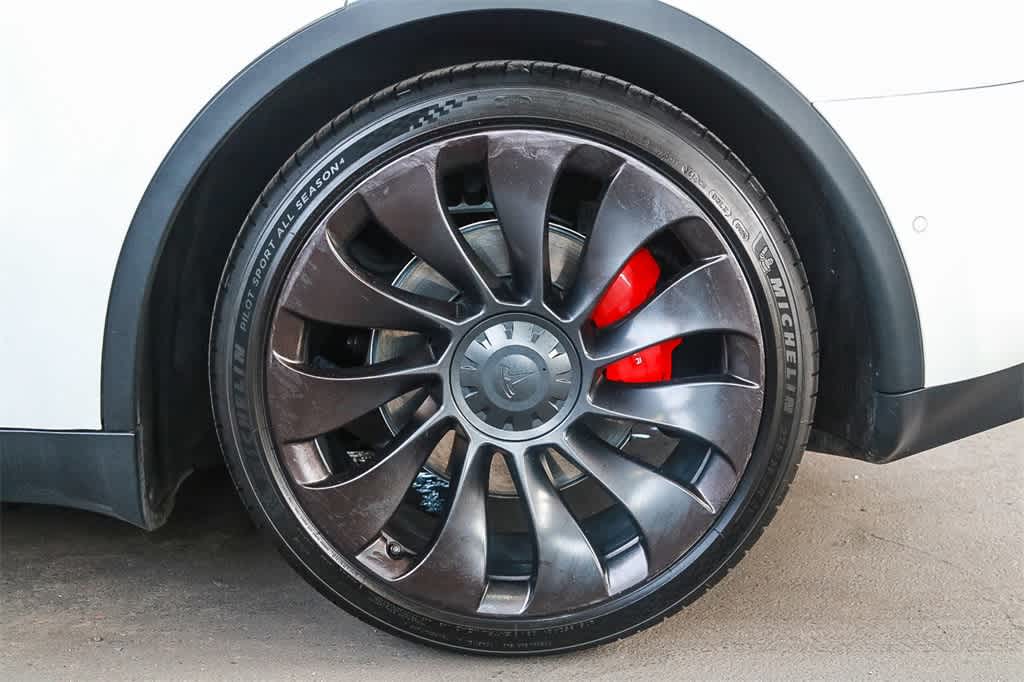 Thumbnail: 2022 Tesla Model Y - 10