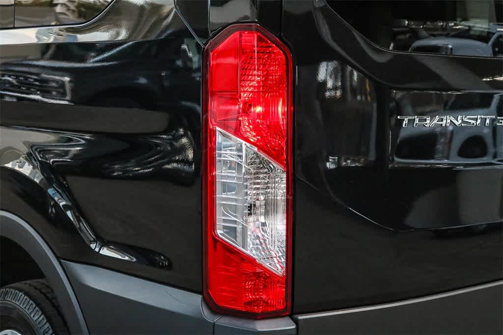 Thumbnail: 2023 Ford Econoline - 9