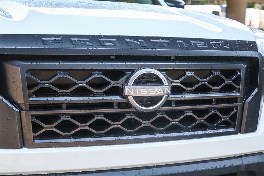 Thumbnail: 2023 Nissan Frontier - 5