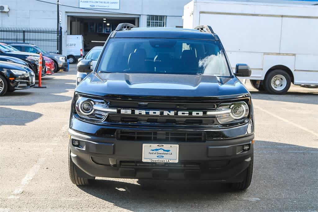 2023 Ford Bronco Sport Outer Banks photo 2