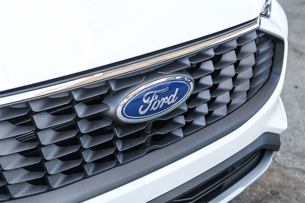 Thumbnail: 2025 Ford Escape - 5