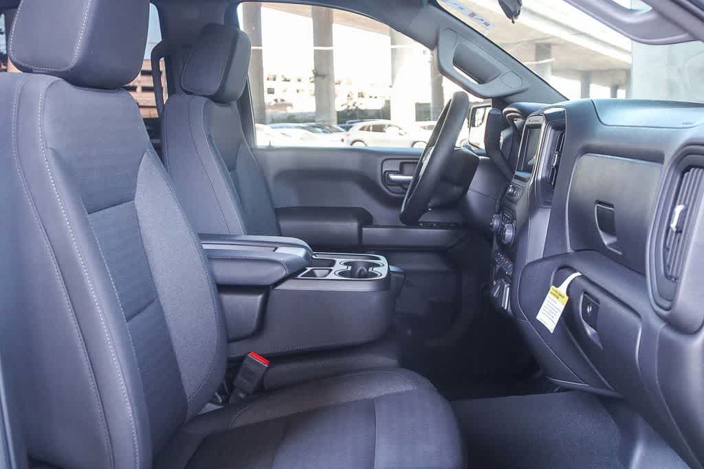 Thumbnail: 2025 Chevrolet Silverado 1500 - 17