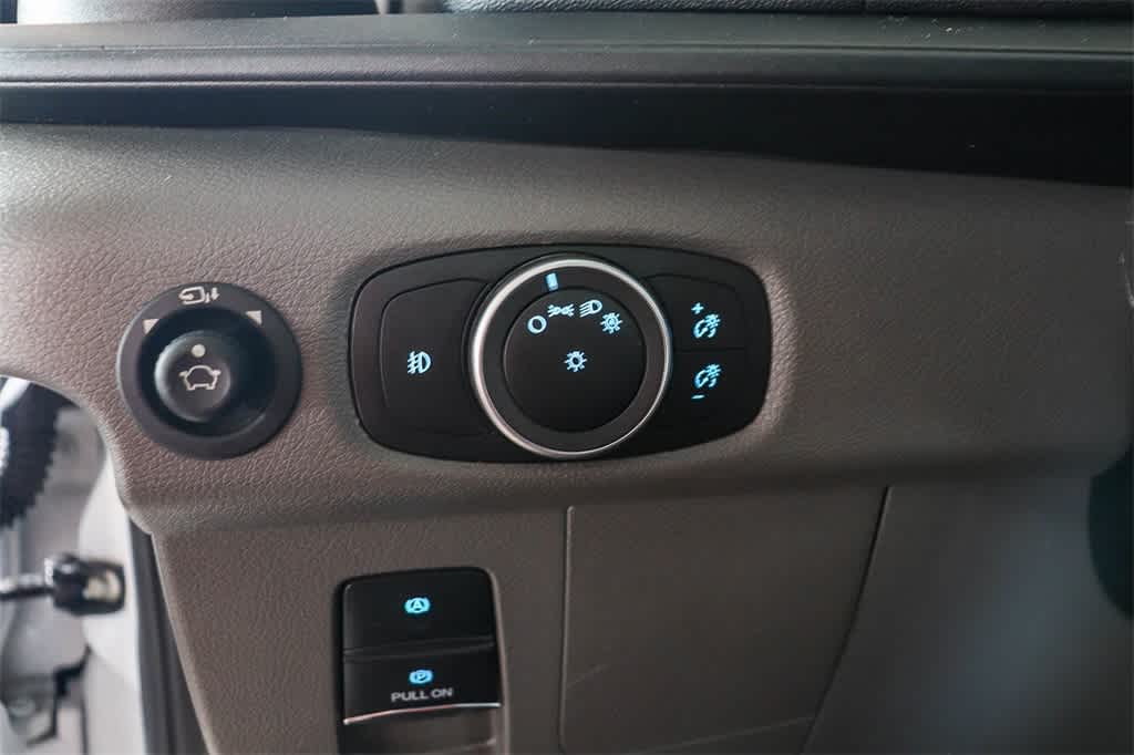 Thumbnail: 2023 Ford Econoline - 22