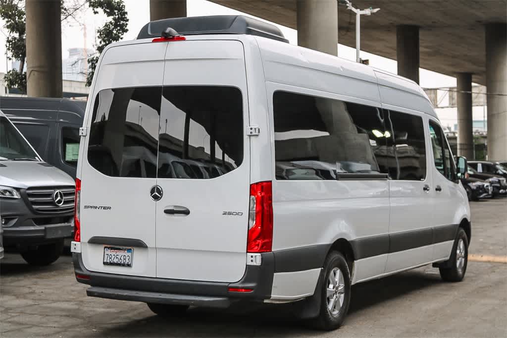 Thumbnail: 2020 Mercedes-Benz Sprinter - 4