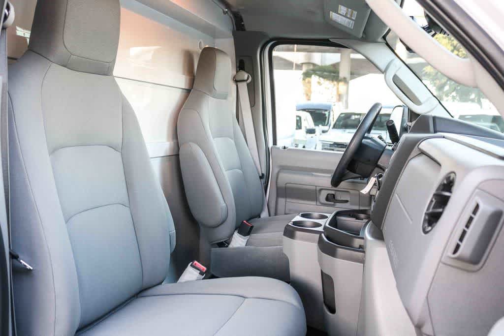 Thumbnail: 2026 Ford Econoline - 21