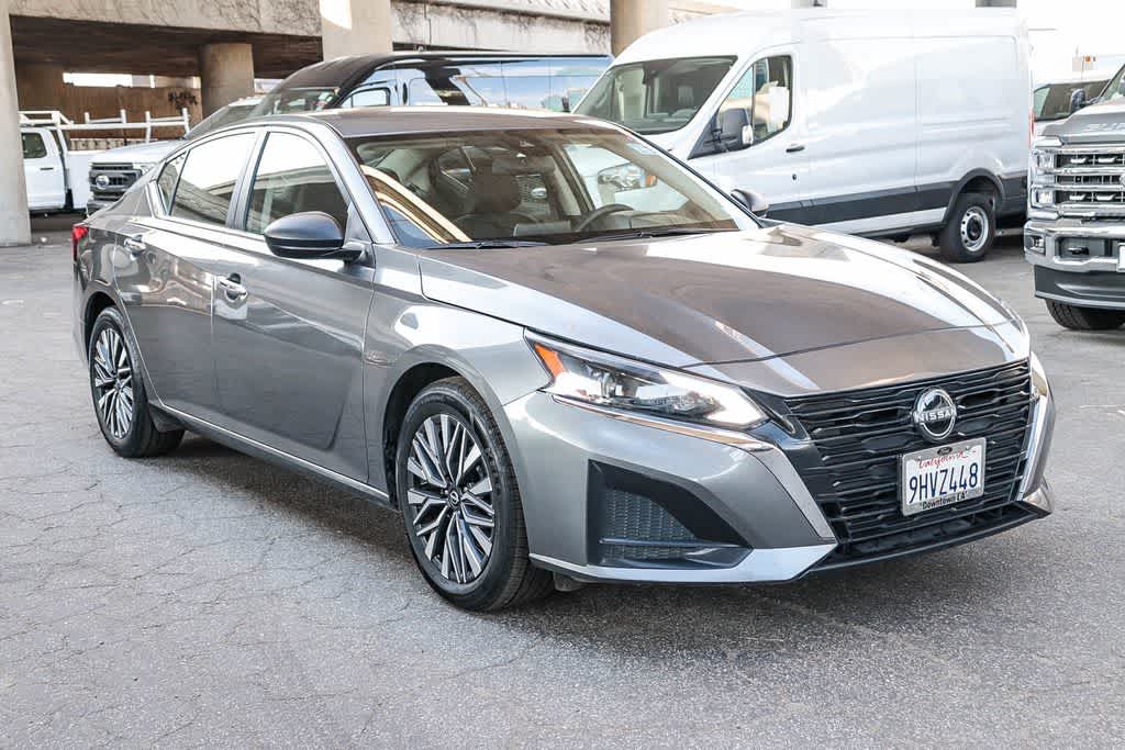 Thumbnail: 2024 Nissan Altima - 3