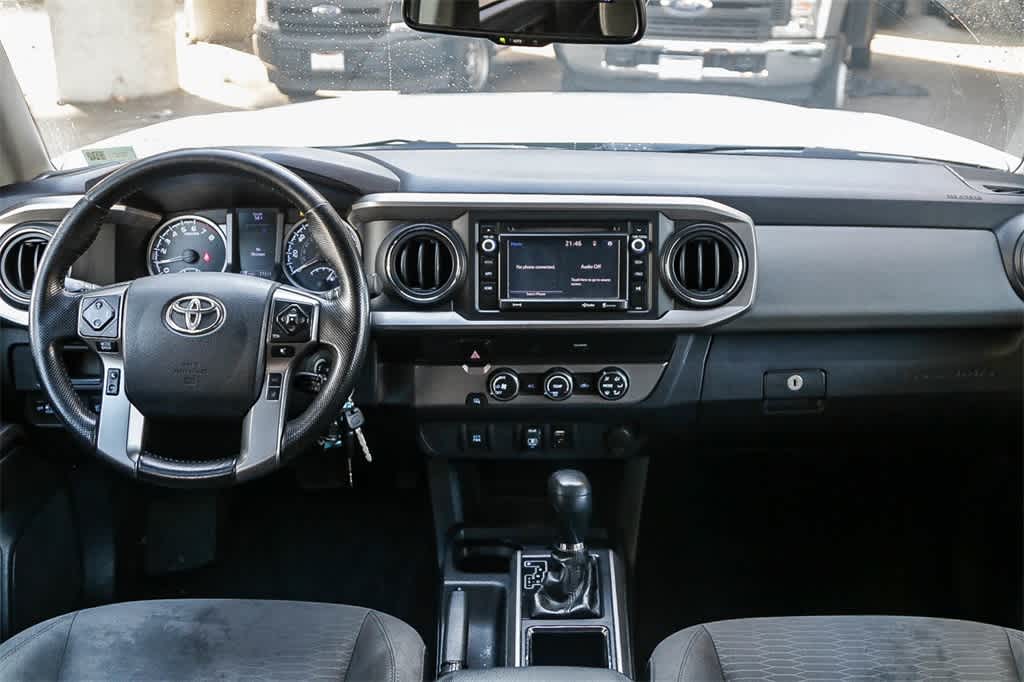 Thumbnail: 2019 Toyota Tacoma - 11